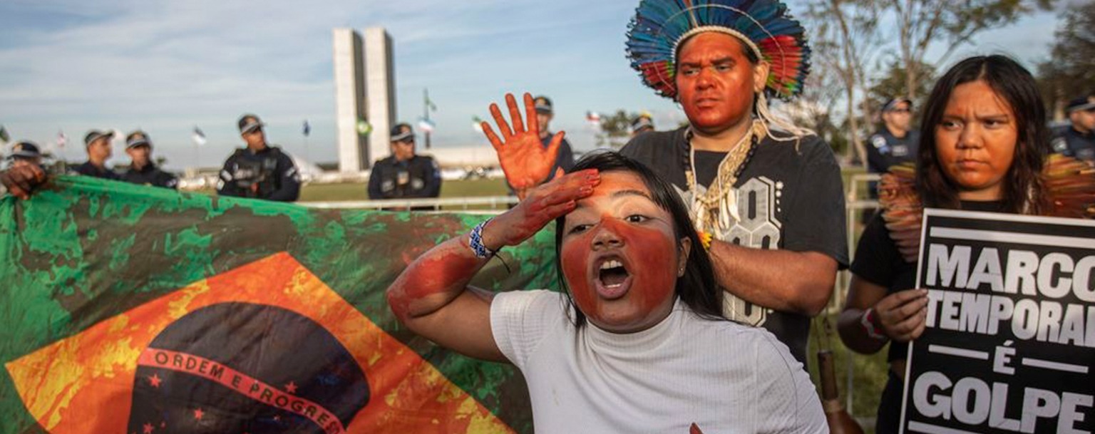 Indígenas protestam contra o PL 490, do Marco Temporal (Joédson Alves/Agência Brasil)