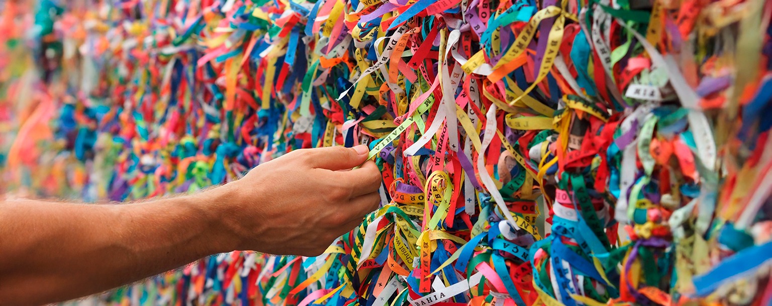Estudo científico aborda tradição das fitinhas do Senhor do Bonfim