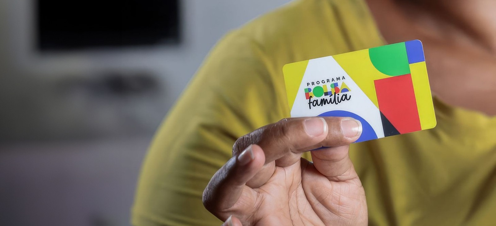 Mais de mil famílias de candidatos eleitos têm Bolsa Família cancelado