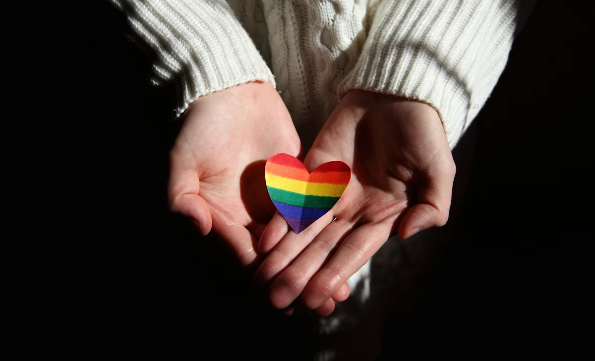 Religiosos e especialistas defendem fé inclusiva para LGBTQIAPN+