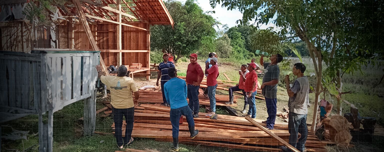 Sem ajuda do Estado, quilombolas constroem próprias escolas no Pará