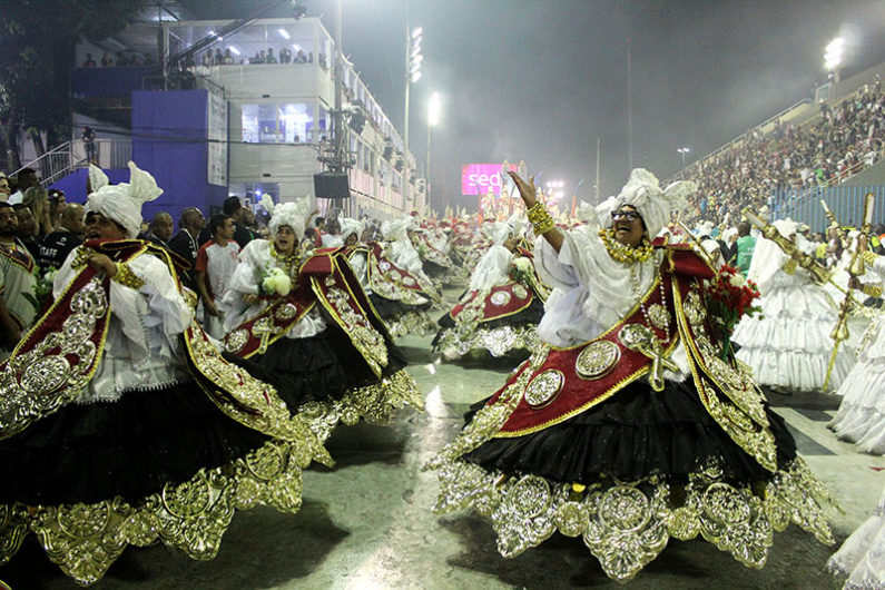 Candomblé é destaque no enredo de escola de samba do Rio de Janeiro