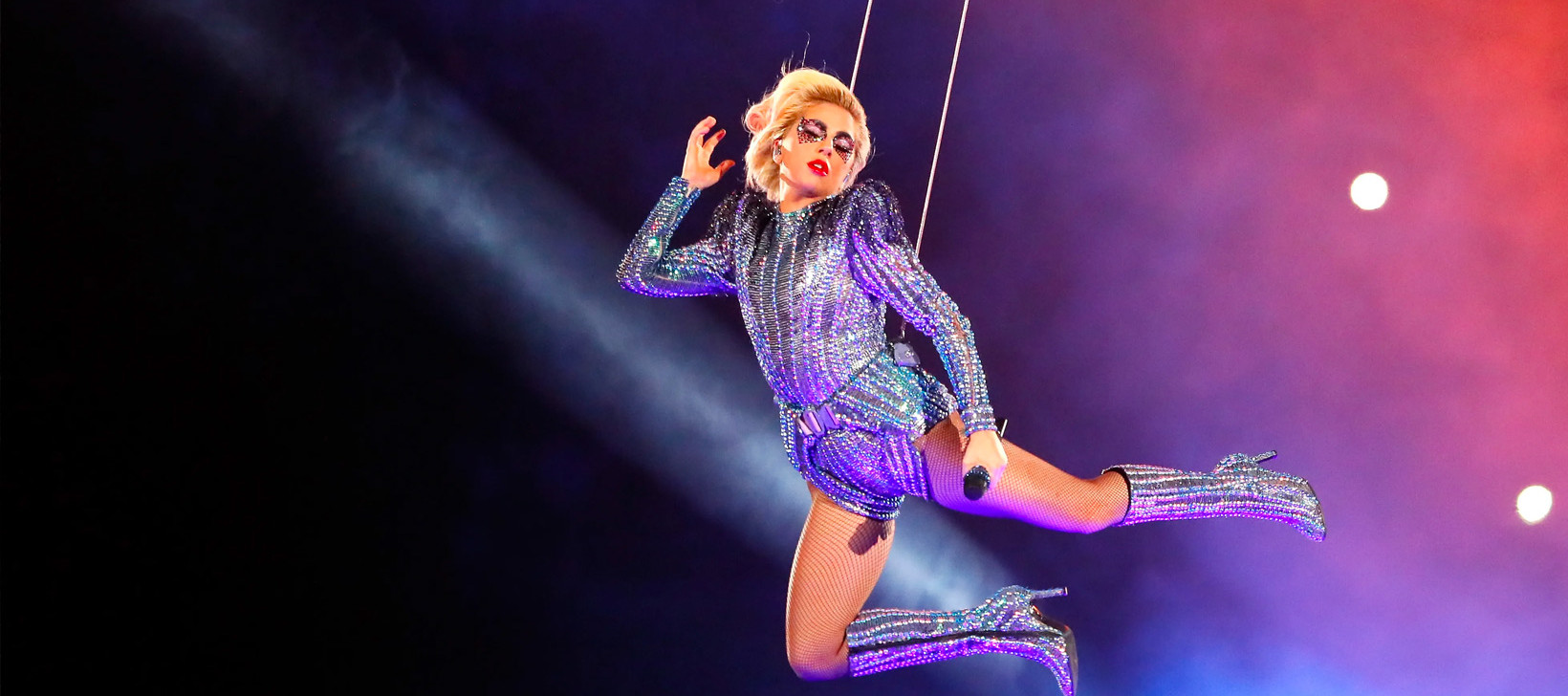 Lady Gaga fará show no Rio em 3 de maio, confirma prefeito da cidade