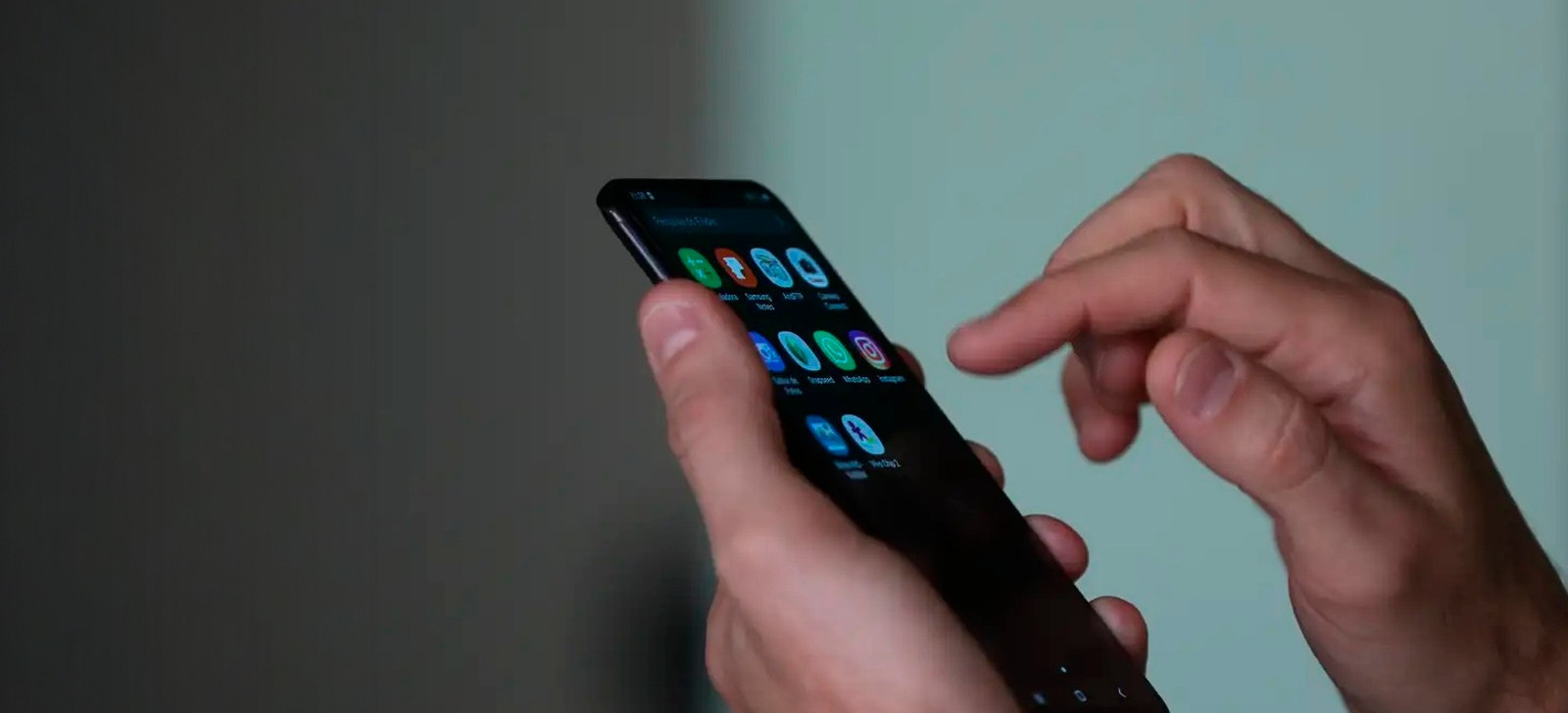 AGU pede ao Supremo a retomada do julgamento sobre conteúdo das redes