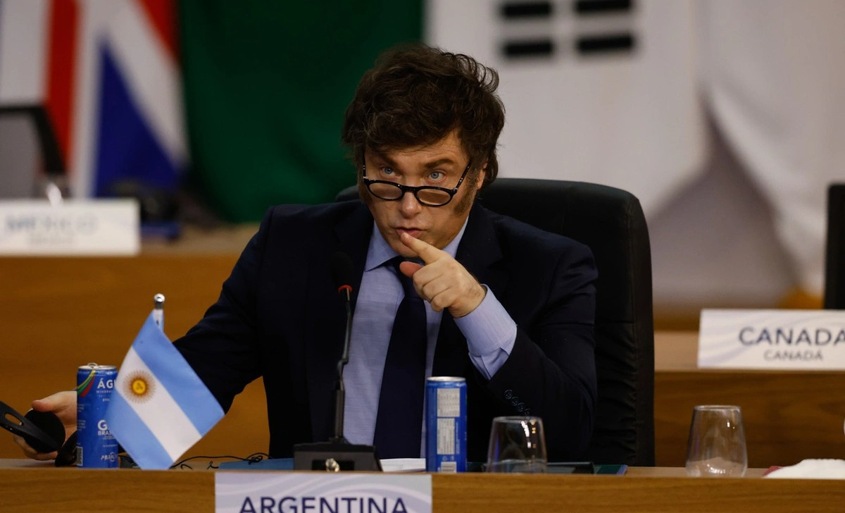 Partido de Milei vence eleições legislativas e amplia base no Congresso da Argentina