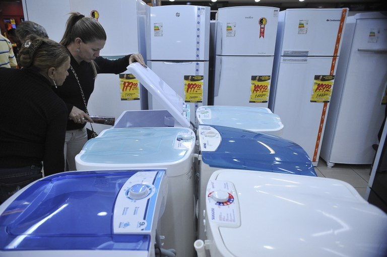 Setor de eletroeletrônicos anuncia crescimento de 29% nas vendas