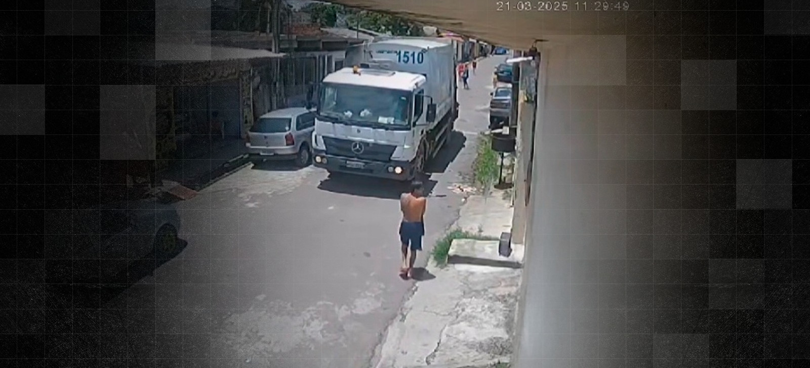 Criança de seis anos morre atropelada por caminhão de lixo em Manaus