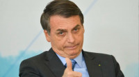 Líderes do PT pedem que a Justiça instale tornozeleira em Bolsonaro