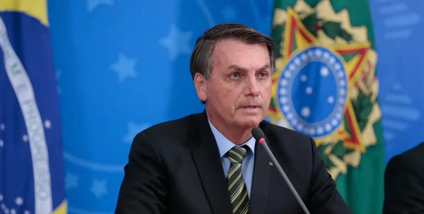 STF analisa denúncia por cinco crimes contra Bolsonaro e outros sete