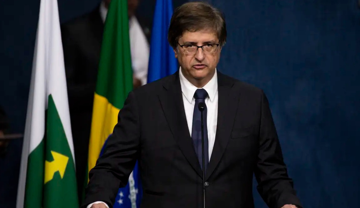 PGR pede que oito denunciados por golpe virem réus no Supremo