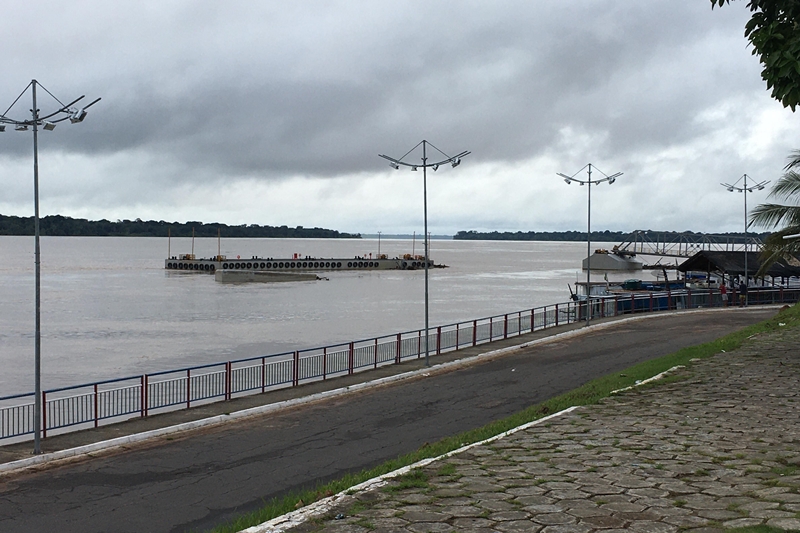 Porto no interior do AM afunda após colisão com balsa