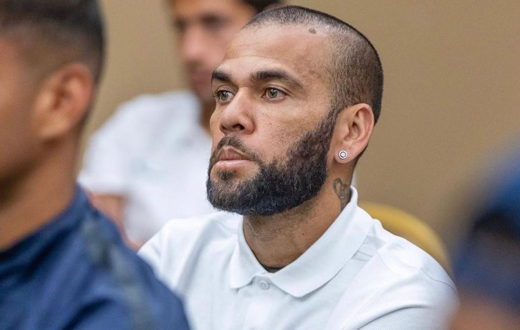 Tribunal espanhol anula condenação de Daniel Alves por inconsistências