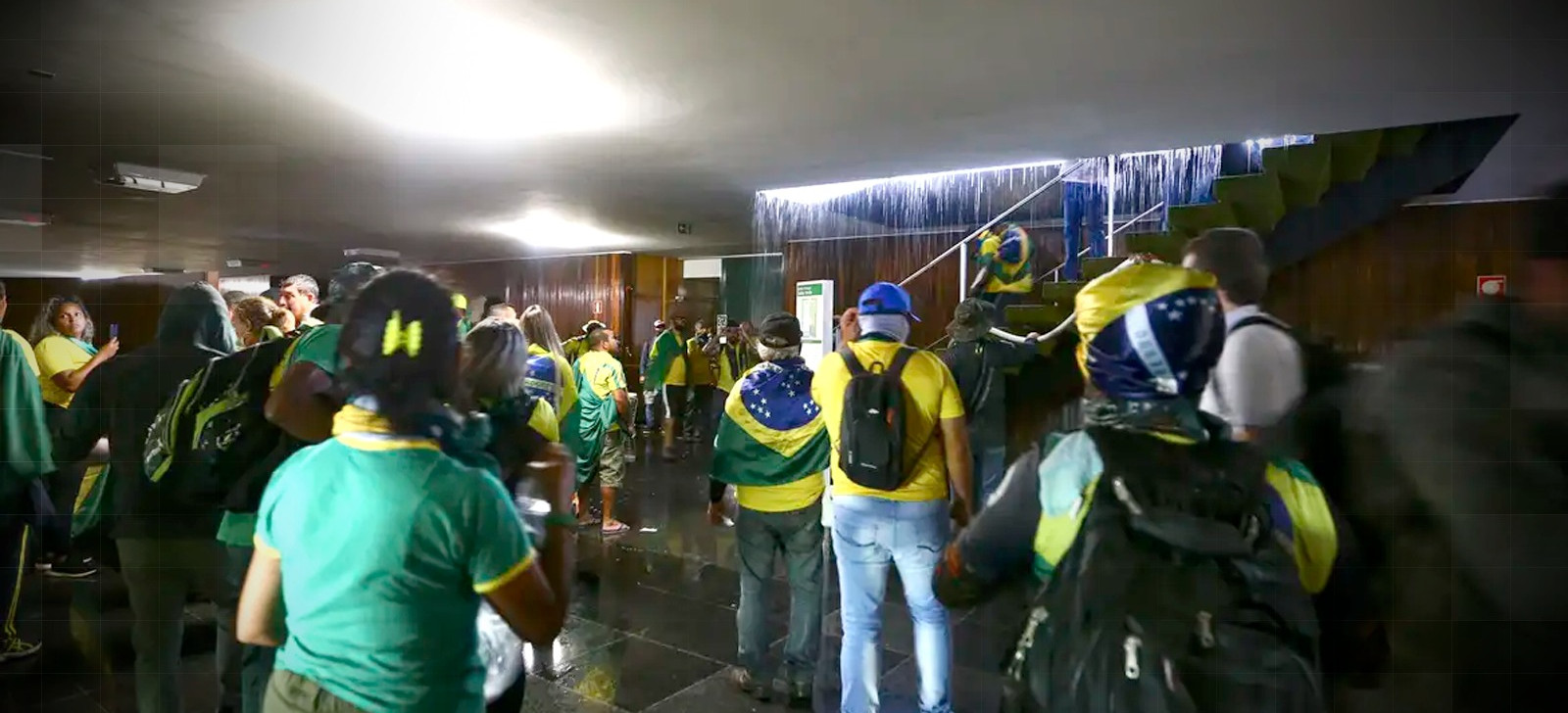 Congresso analisa cinco projetos sobre anistia aos condenados pelo 8/01