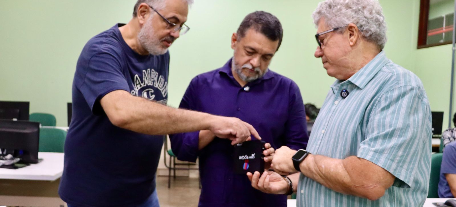 EST/UEA é homenageada por reuso sustentável de equipamentos apreendidos