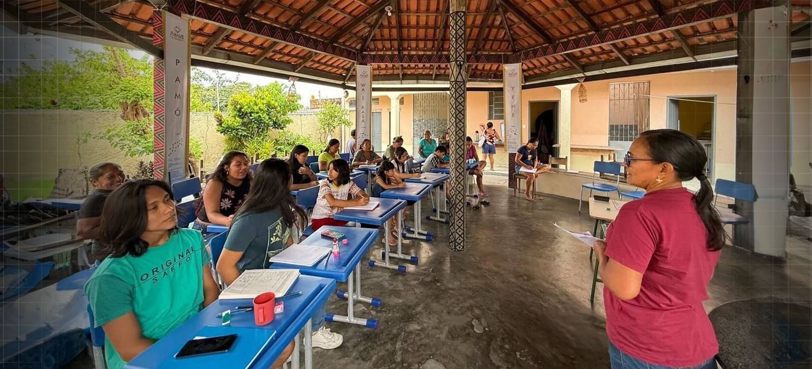 Indígenas aprendem saberes ancestrais em associação de Manaus