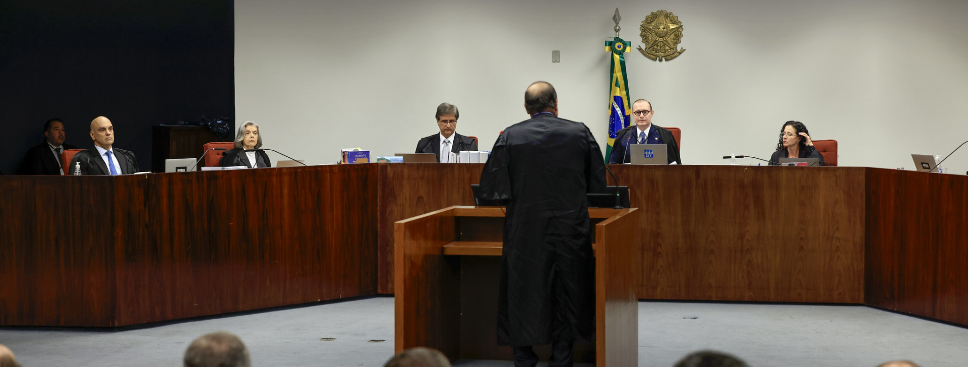 Supremo decide se mais seis denunciados por tentativa de golpe viram réus