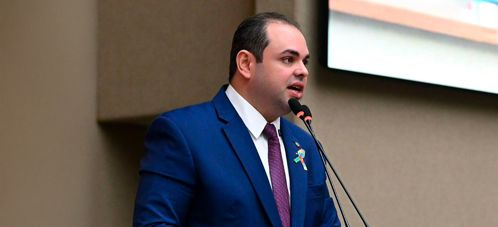 PL de deputado prevê normas para combater crimes virtuais; entenda