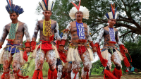 Who are the Iny Karajá, an ethnic group preserving tradition on the banks of the Araguaia River