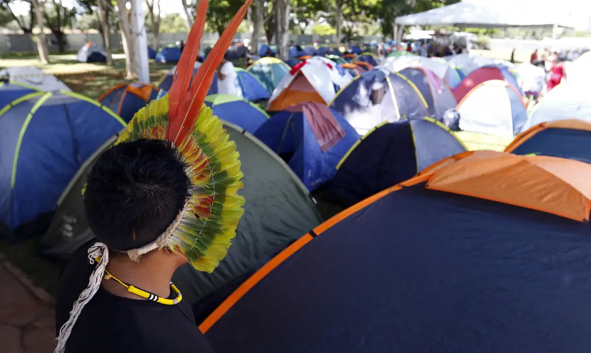Indígenas ocupam Brasília em luta por demarcação de terras