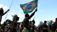 Indígenas prometem pintar Brasília de urucum e jenipapo contra retrocessos