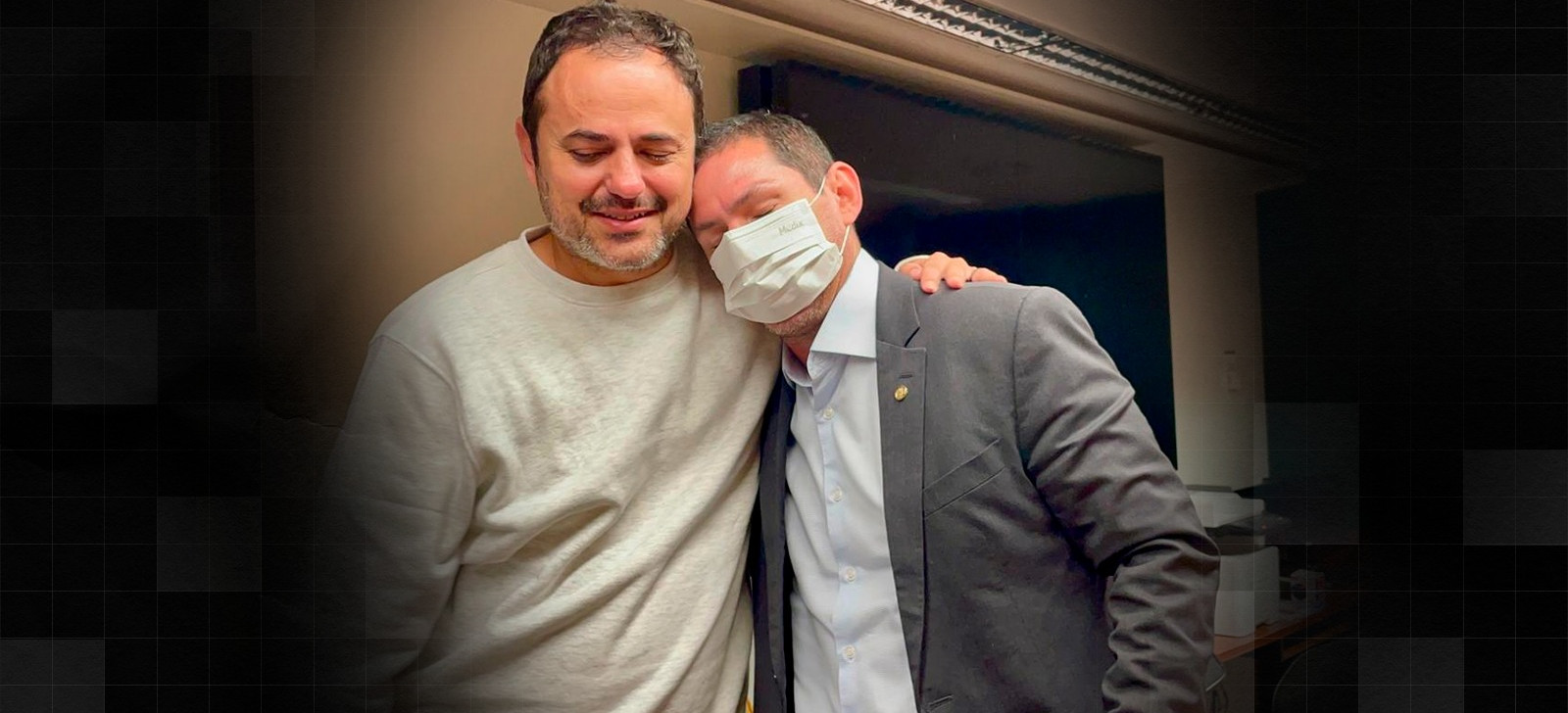 Ramos visita Glauber e diz que cassá-lo será uma violência contra democracia