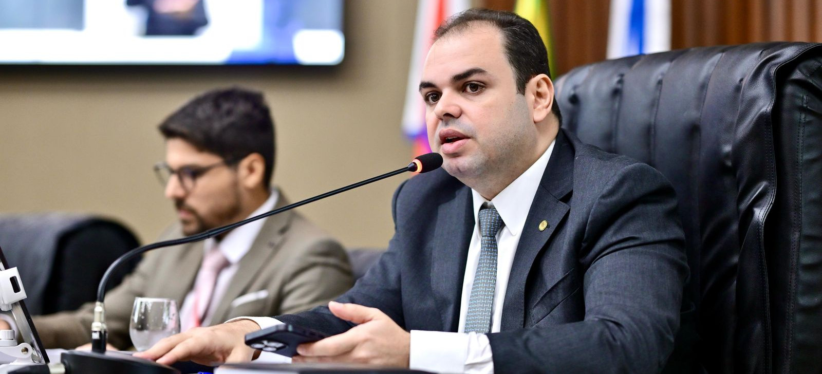 Lei de Roberto Cidade protege crianças nas redes sociais e games