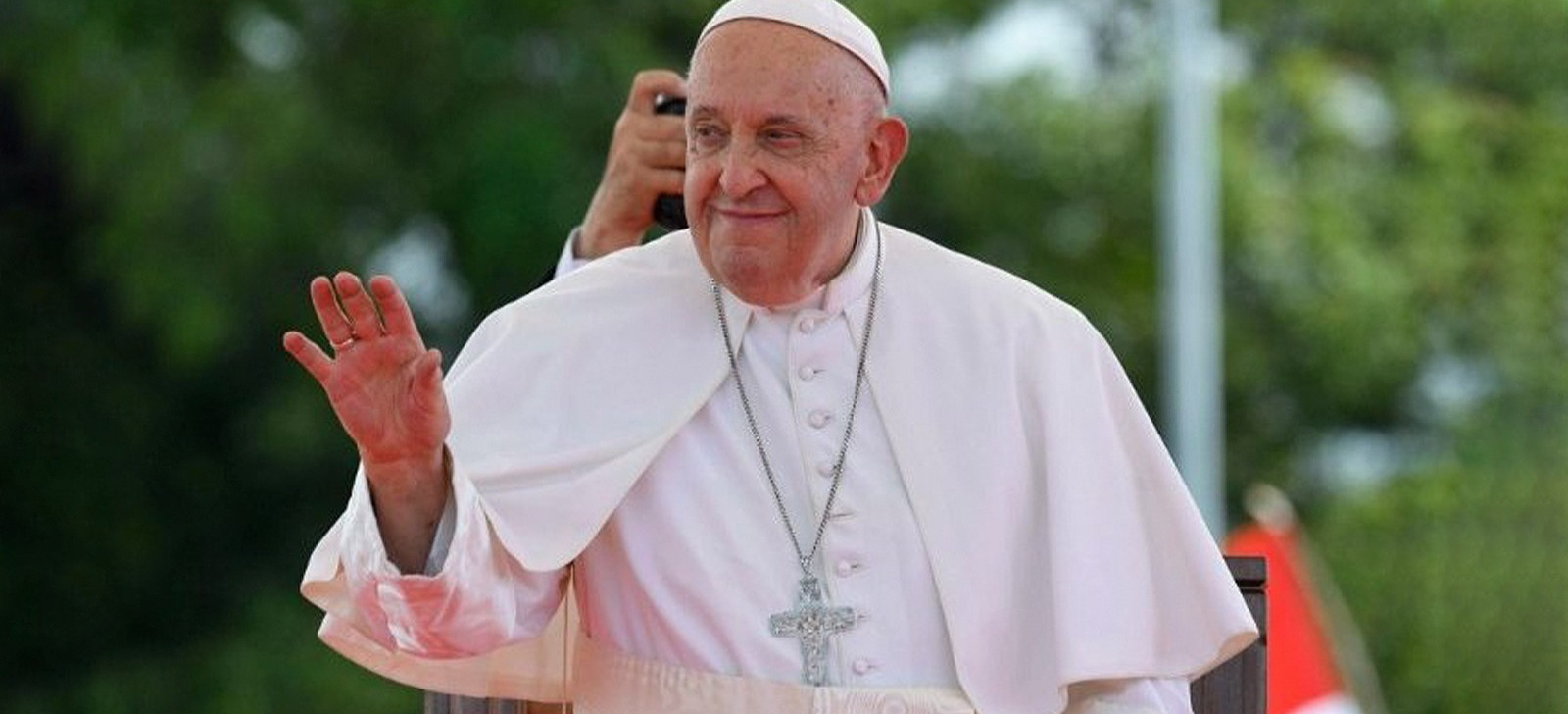 AVC e insuficiência cardíaca foram as causas da morte do Papa Francisco