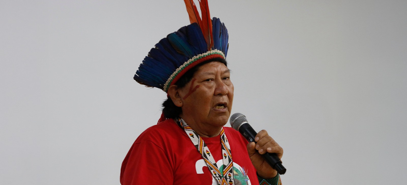 ‘Abrindo espaços’, diz Davi Kopenawa sobre mestrandos Yanomami na Ufam