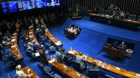 Cota de mulheres no parlamento causa divisão no Senado