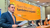 Presidente da Aleam alerta estudantes sobre crimes sexuais na internet