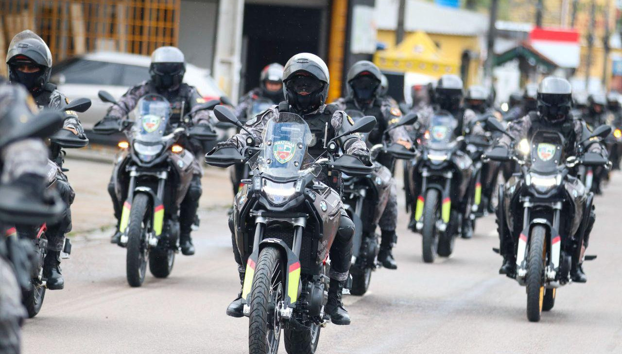 Rocam recebe 100 novas motocicletas para reforçar patrulhamento em Manaus