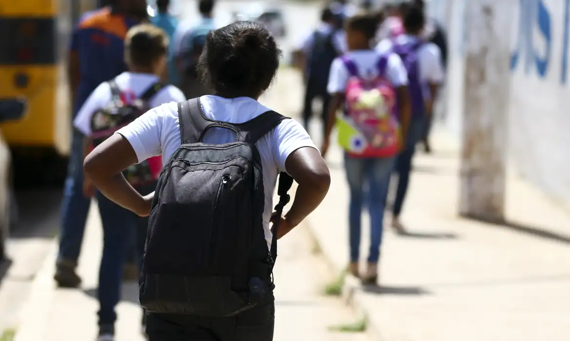 Ataques a escolas crescem no Brasil nos últimos três anos