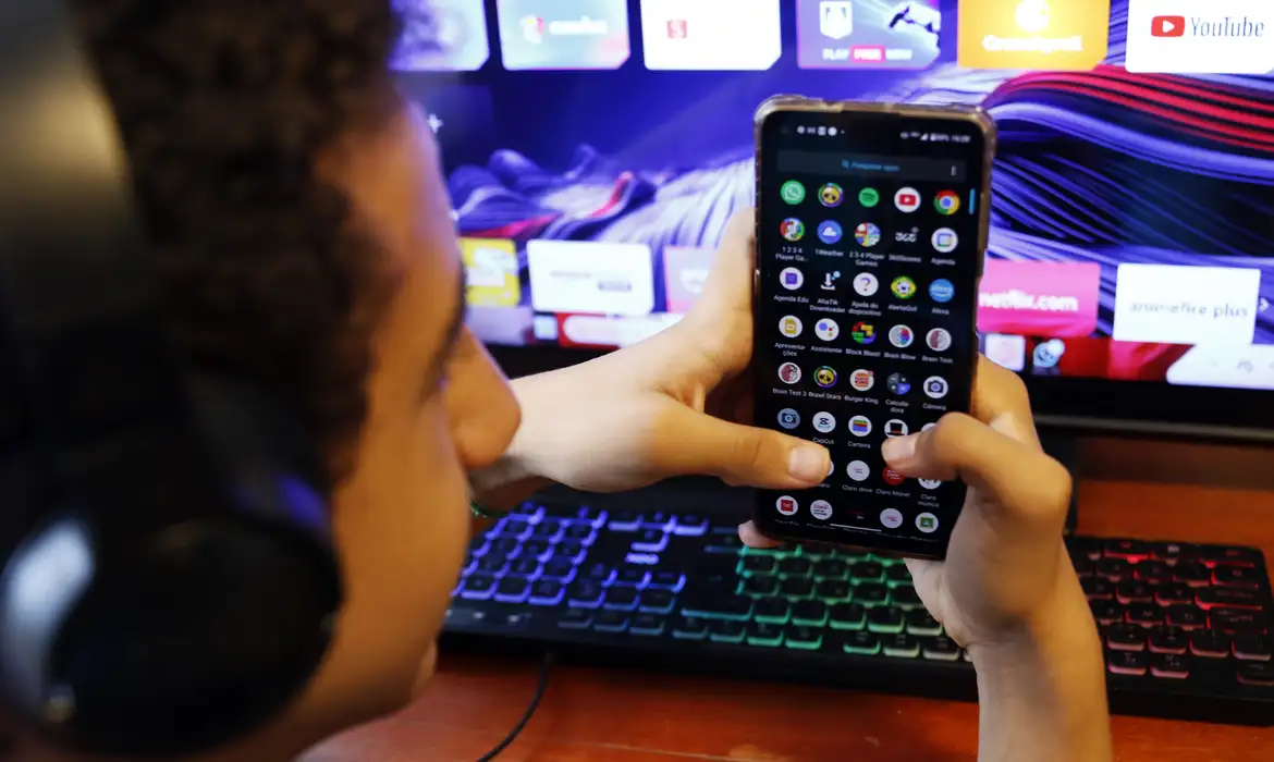 STF retoma julgamento sobre redes sociais em 4 de junho