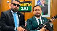Deputado do Pará é denunciado por portar armas dentro da Câmara