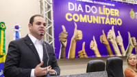 Roberto Cidade homenageia líderes comunitários e destaca trabalho social