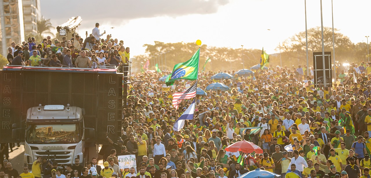 Monitor da USP contraria PL e calcula 4 mil pessoas na caminhada pró-anistia