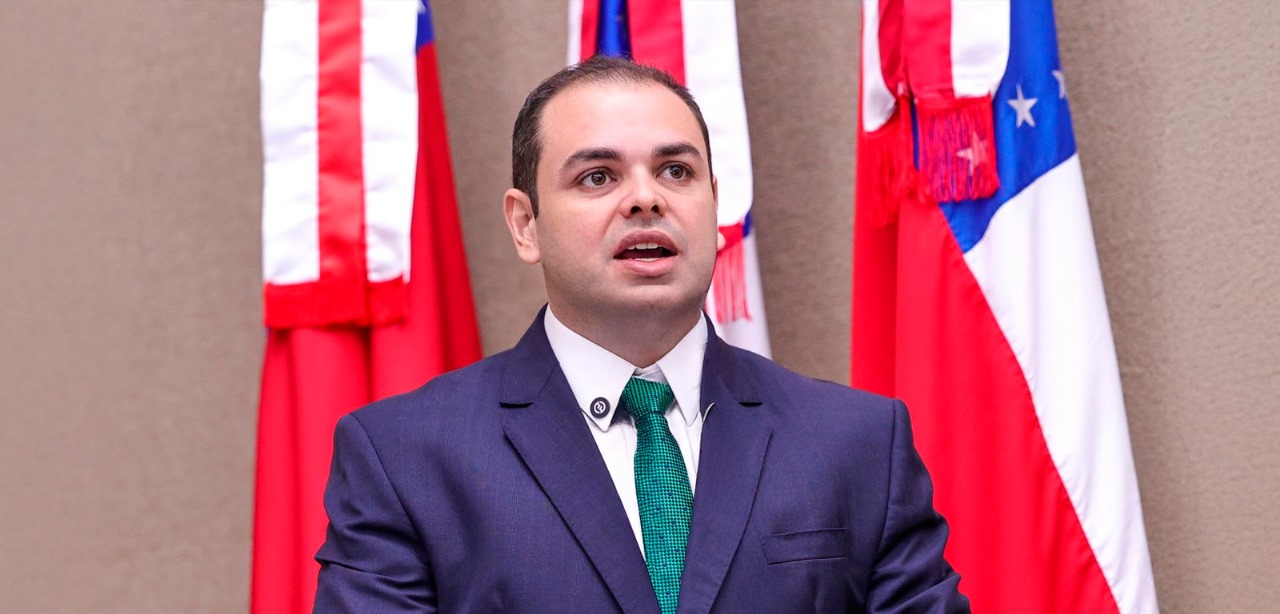 Roberto Cidade é autor de leis que ampliam proteção à saúde da mulher no AM