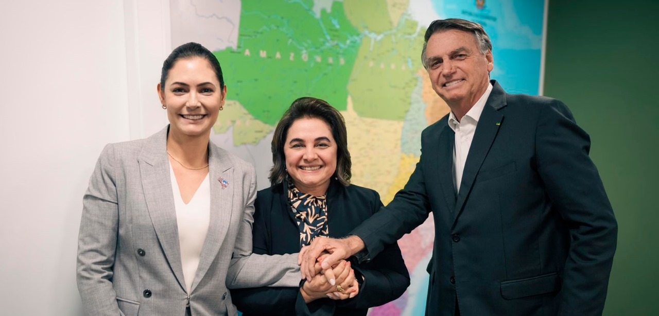 Bolsonaro oficializa apoio a Maria do Carmo para Governo do Amazonas