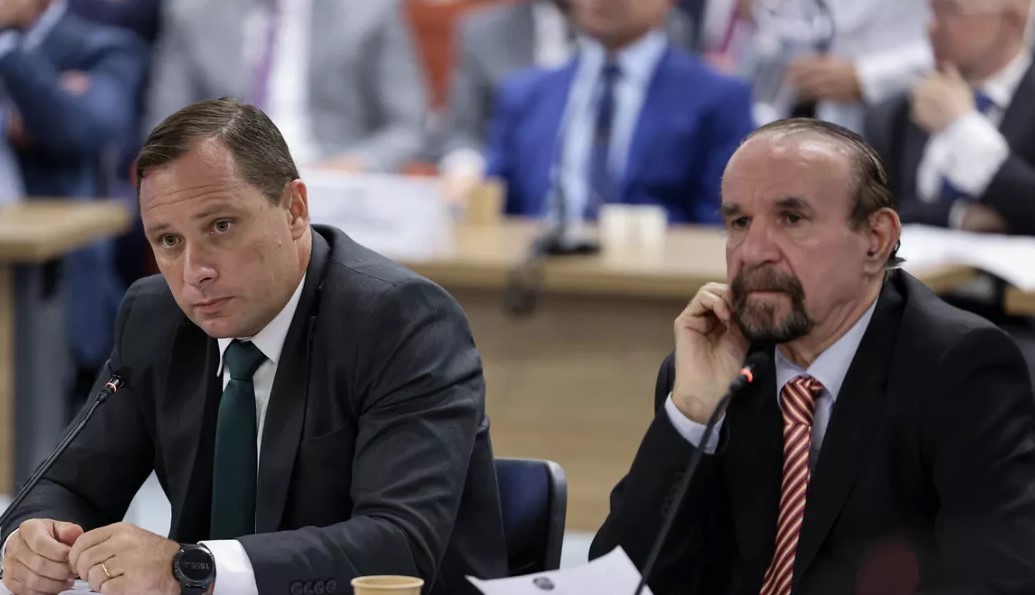 Advogado de Mauro Cid recusa explicações e critica PGR