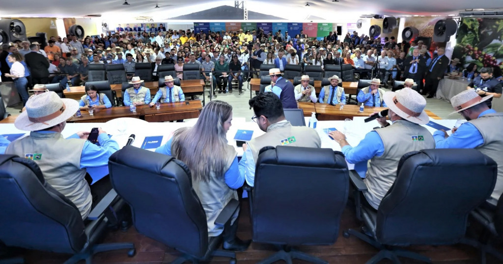 Sessão Itinerante em Machadinho do Oeste