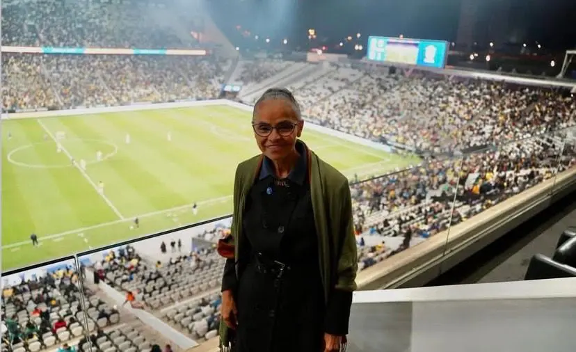 Seleção Brasileira homenageia Marina Silva após violência de gênero no Senado