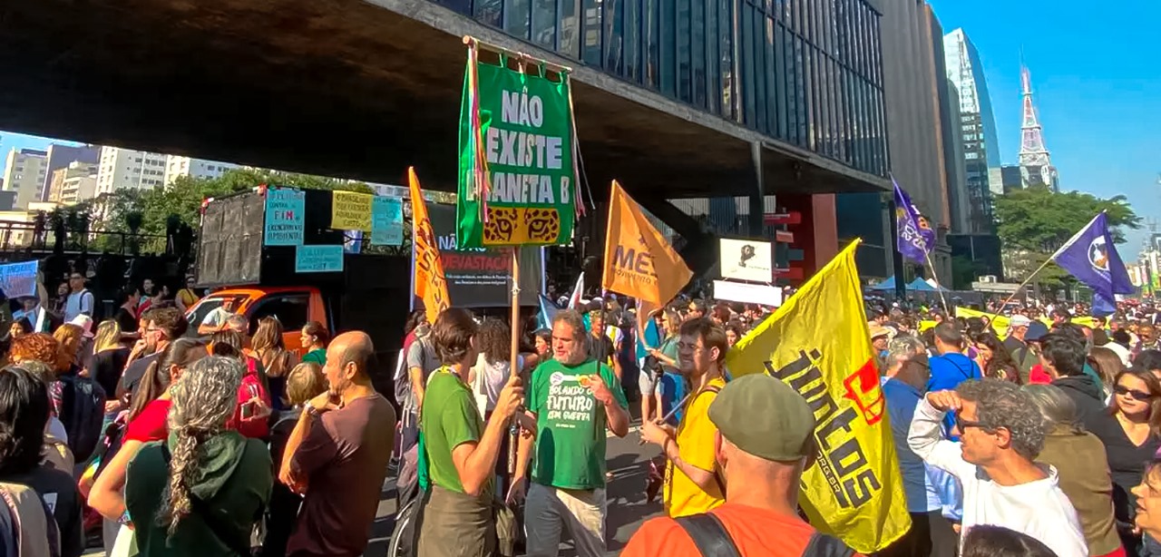 Manifestantes vão às ruas contra retrocessos do ‘PL da Devastação’