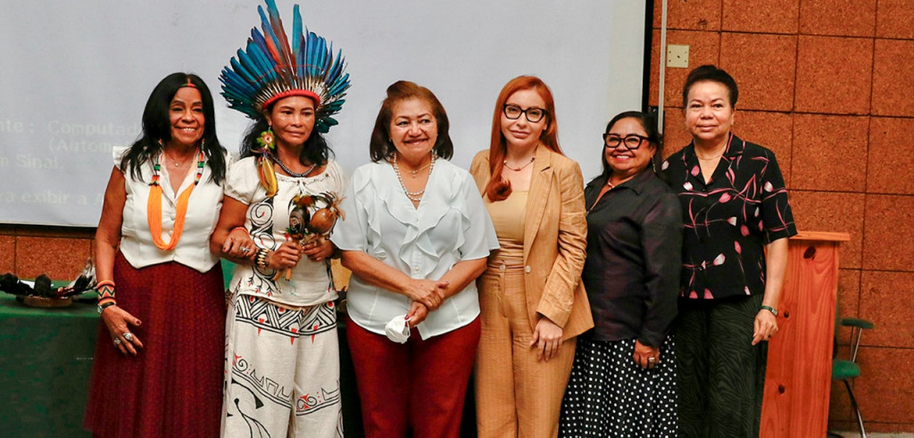 Eliane Potiguara, Lutana Kokama, Marilene Corrêa, Paula Litaiff, Iraildes Caldas, and Ivânia Vieira (Ricardo Oliveira/Cenarium)
