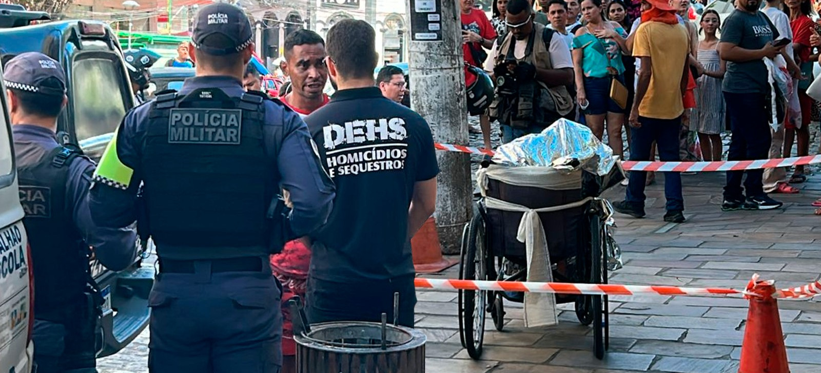 Homem que caminhava com idoso morto era filho da vítima, dizem autoridades