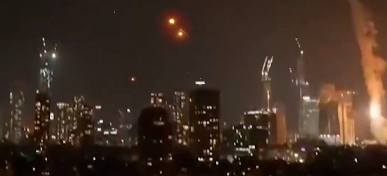 Irã lança mísseis contra Israel após bombardeio matar chefes militares