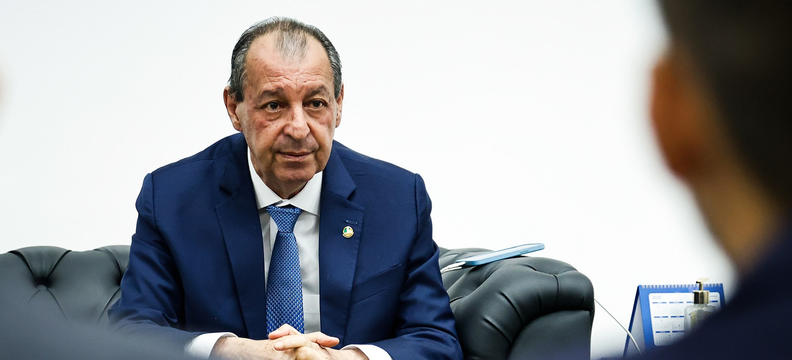 Senador Omar Aziz foi monitorado pela ‘Abin Paralela’, aponta PF