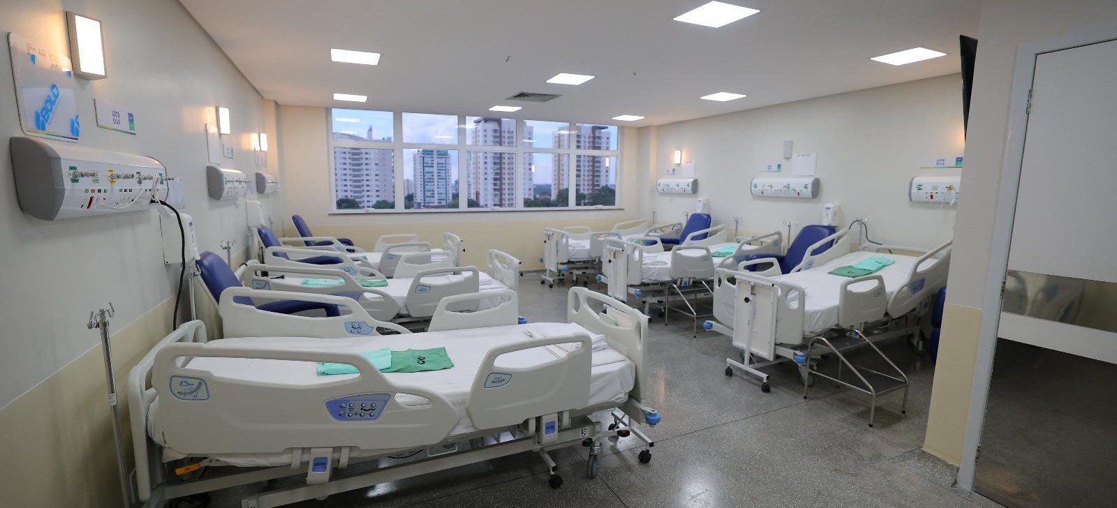 Governo do AM entrega Unidade de Internação com 83 leitos em Manaus