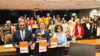 Congresso recebe caderno com diretrizes de educação antirracista
