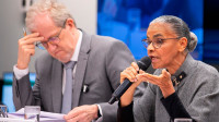 Marina encara quase sete horas de sessão na Câmara e resiste a ataques da oposição
