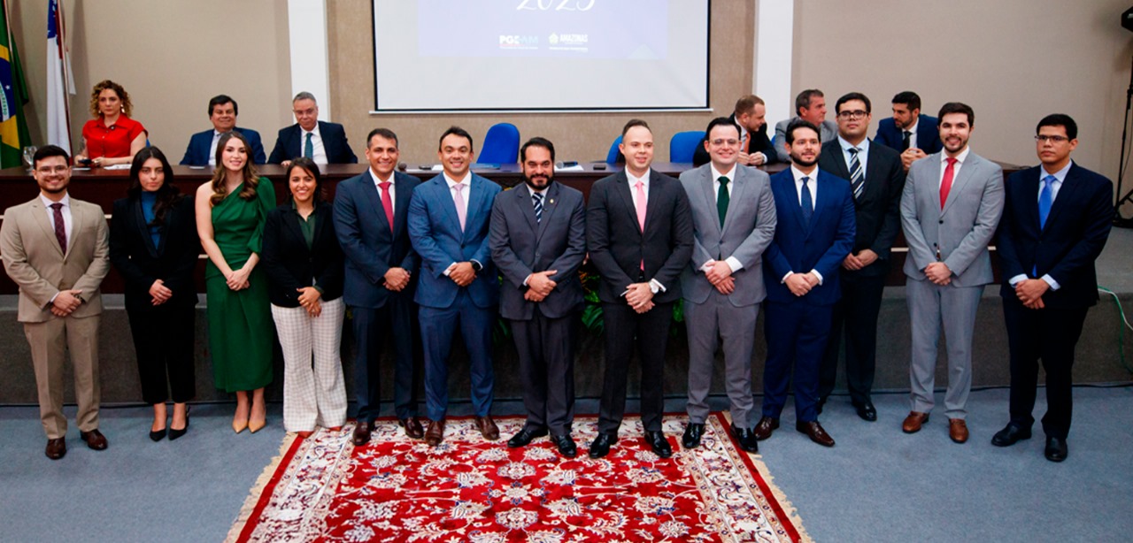 Articulação de Flávio Antony junto ao governador do AM permite posse de 11 procuradores da PGE no Estado